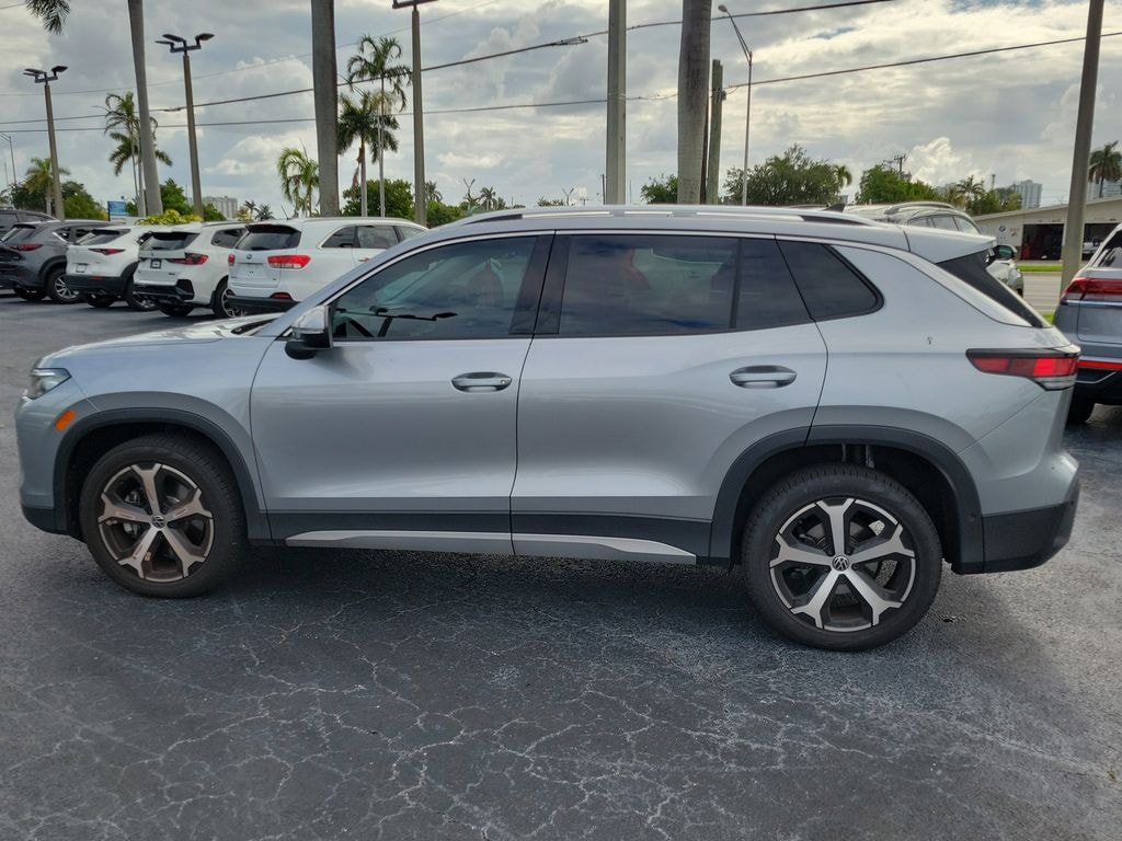 New 2025 Volkswagen Tiguan 2.0T SE SUV