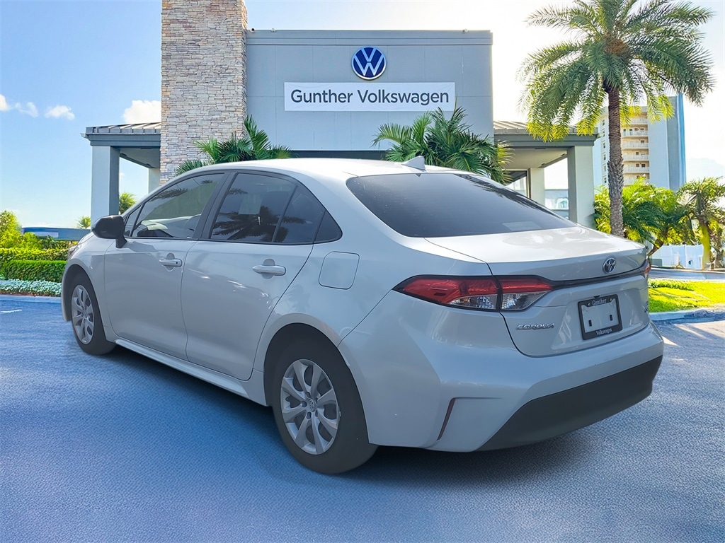 Used 2025 Toyota Corolla Hybrid LE Sedan