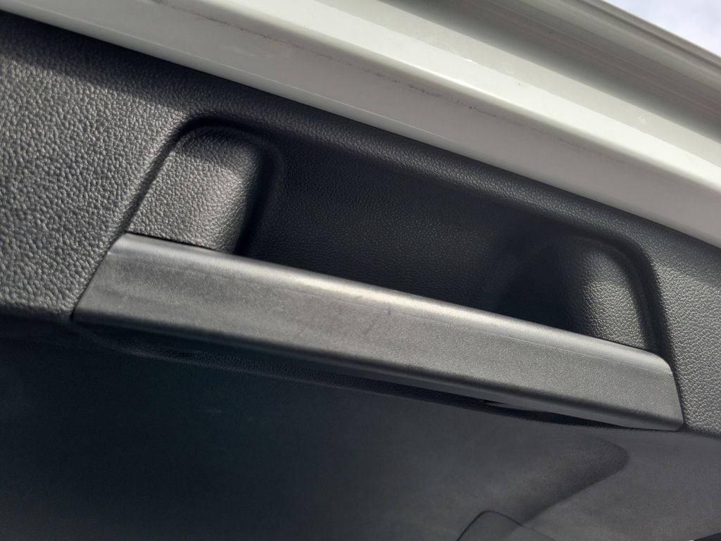 2023 Volkswagen Taos SE - Photo 7