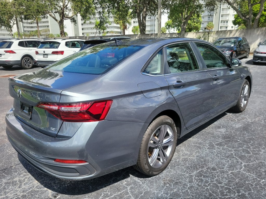 2023 Volkswagen Jetta SE - Photo 6
