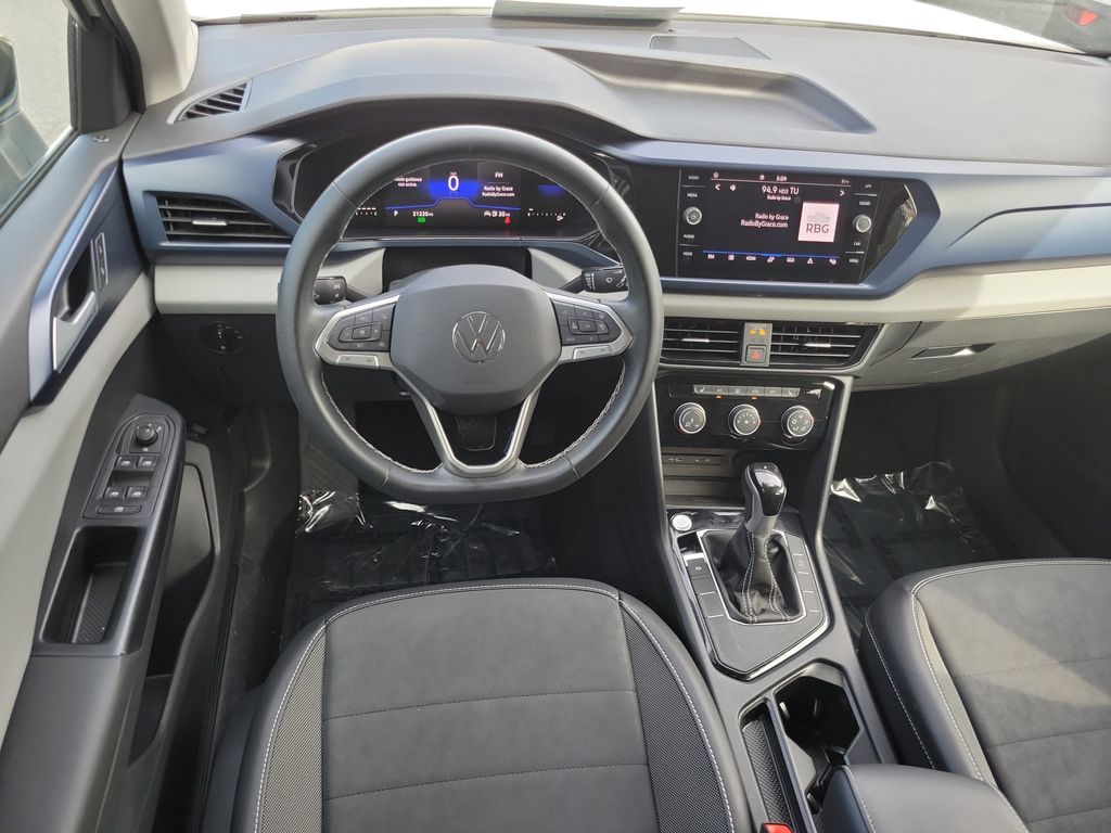 2023 Volkswagen Taos SE - Photo 13