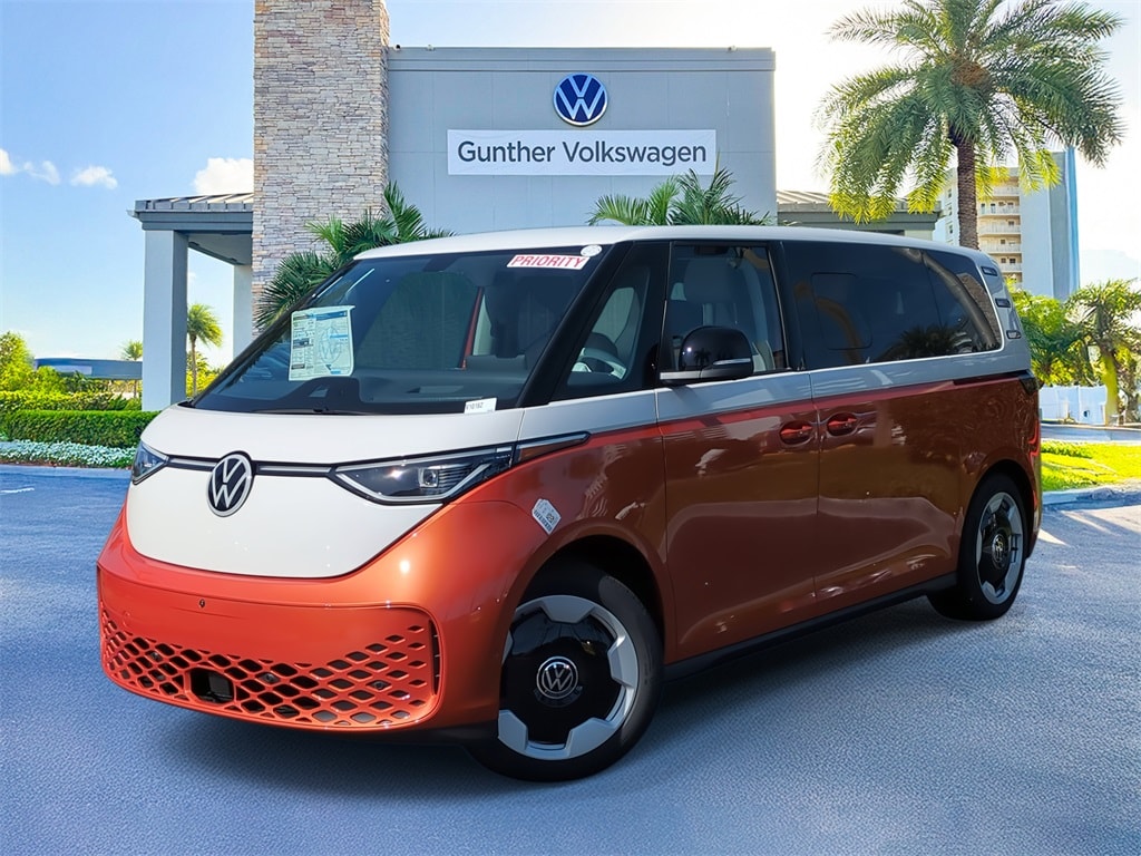 New 2025 Volkswagen ID. Buzz Pro S Plus Minivan/Van