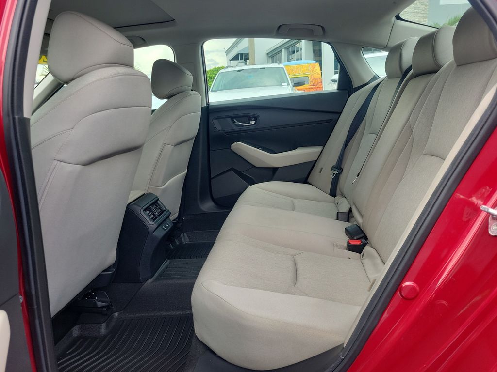 2025 Honda Accord SE - Photo 7