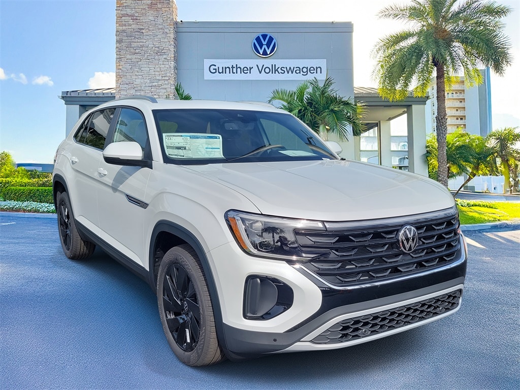 New 2026 Volkswagen Atlas Cross Sport 2.0T SE w/Technology SUV