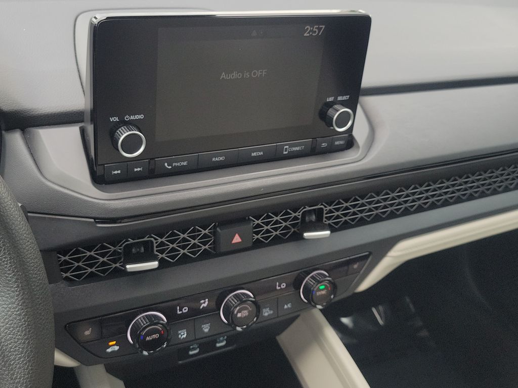 2025 Honda Accord SE - Photo 25