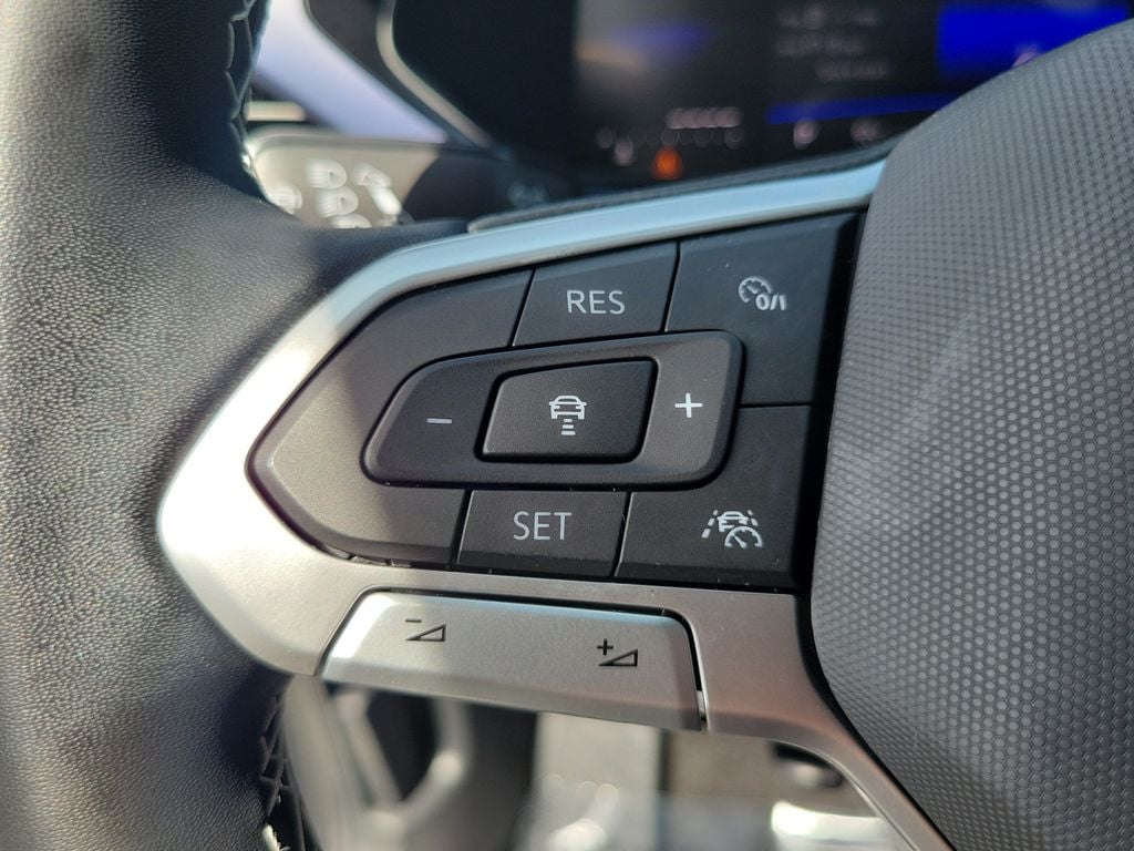 2023 Volkswagen Taos SE - Photo 19