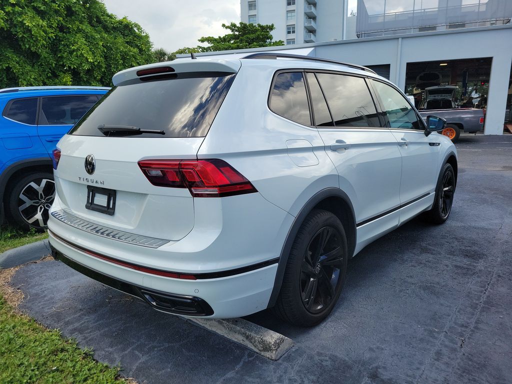 2023 Volkswagen Tiguan SE R-LINE BLACK - Photo 3
