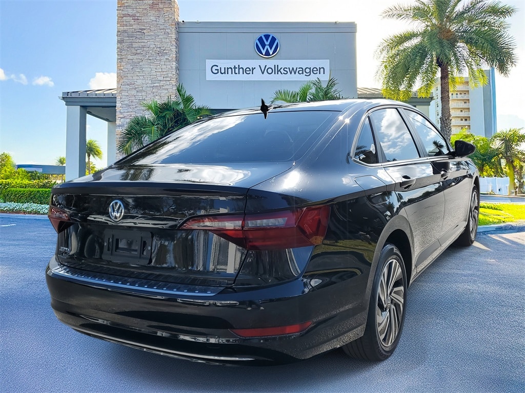 Used 2021 Volkswagen Jetta SEL Sedan