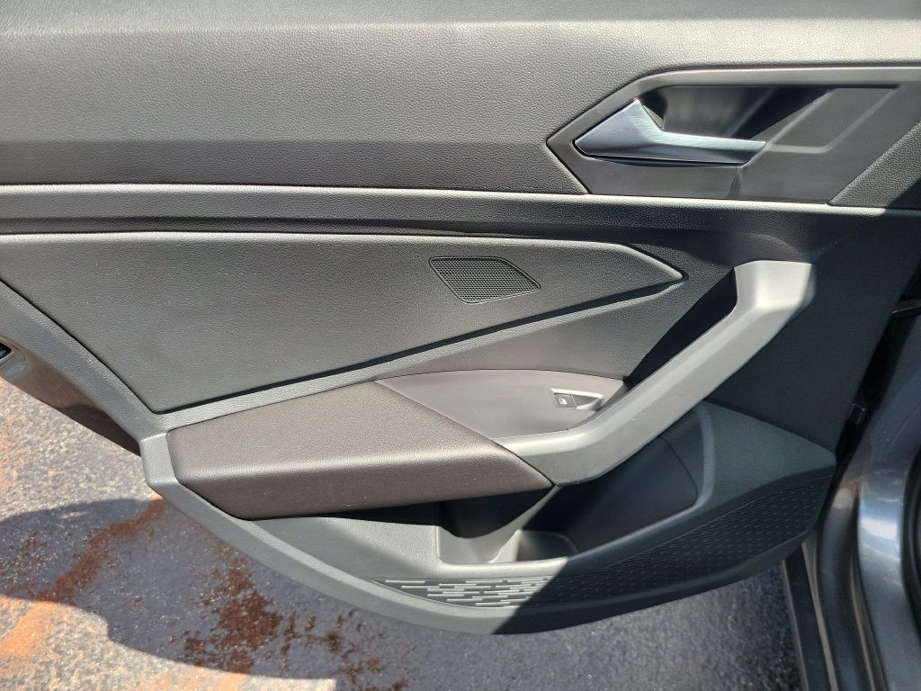 2023 Volkswagen Jetta SE - Photo 19