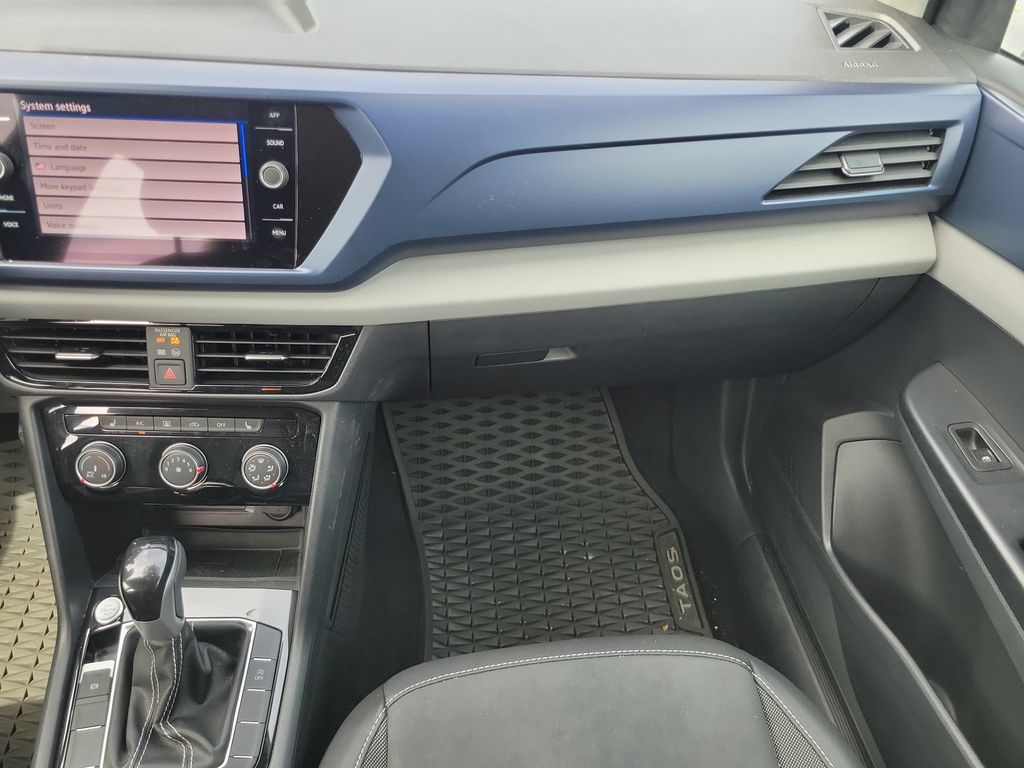 2023 Volkswagen Taos SE - Photo 13