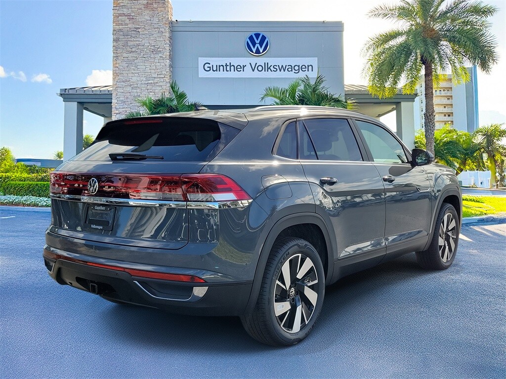 2026 Volkswagen Atlas Cross Sport SE Technology photo 3