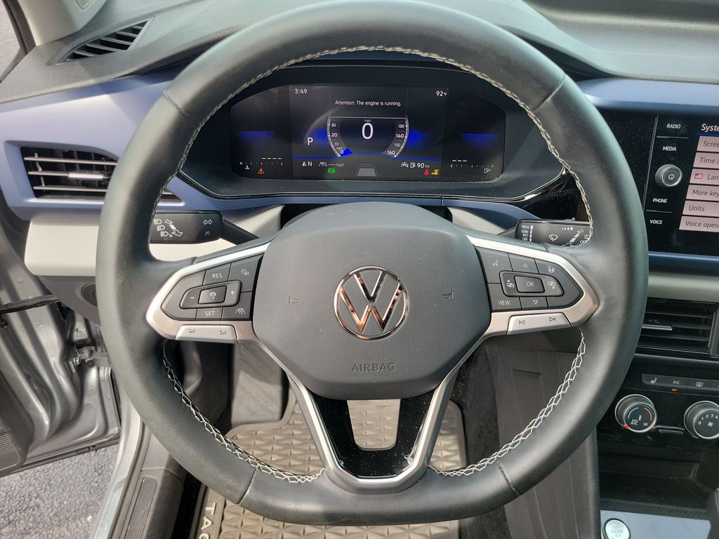 2023 Volkswagen Taos SE - Photo 18