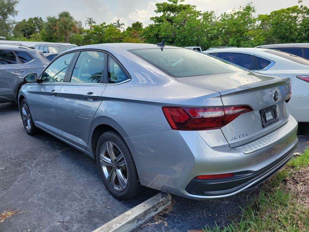 Certified 2023 Volkswagen Jetta 1.5T SE Sedan