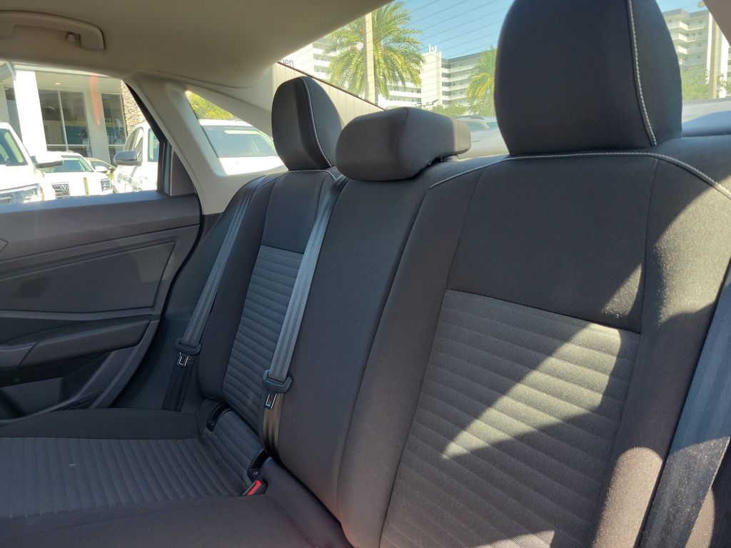 2023 Volkswagen Jetta S - Photo 9