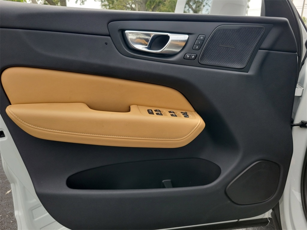 2022 Volvo XC60 Inscription - Photo 15