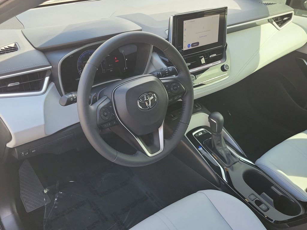 2024 Toyota Corolla Hatchback XSE - Photo 18