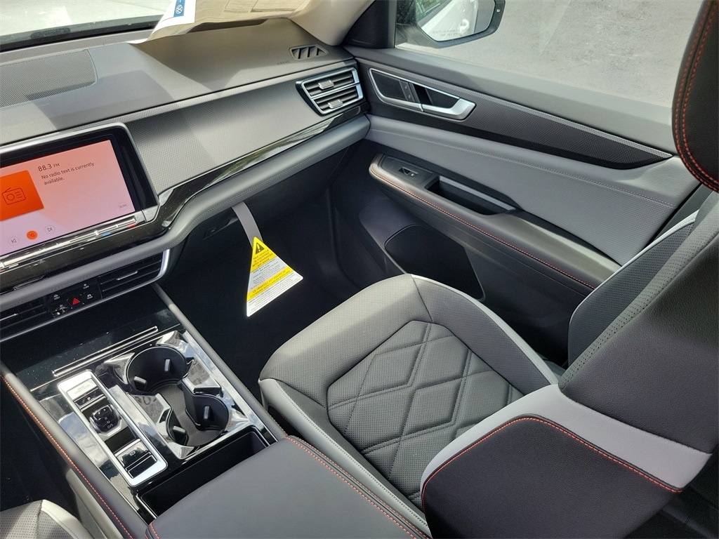2025 Volkswagen Atlas Atlas Peak Edition - Photo 11