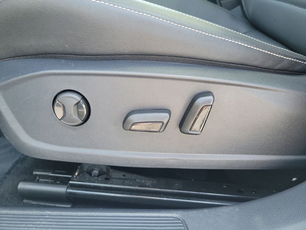 2024 Volkswagen Jetta SE - Photo 15