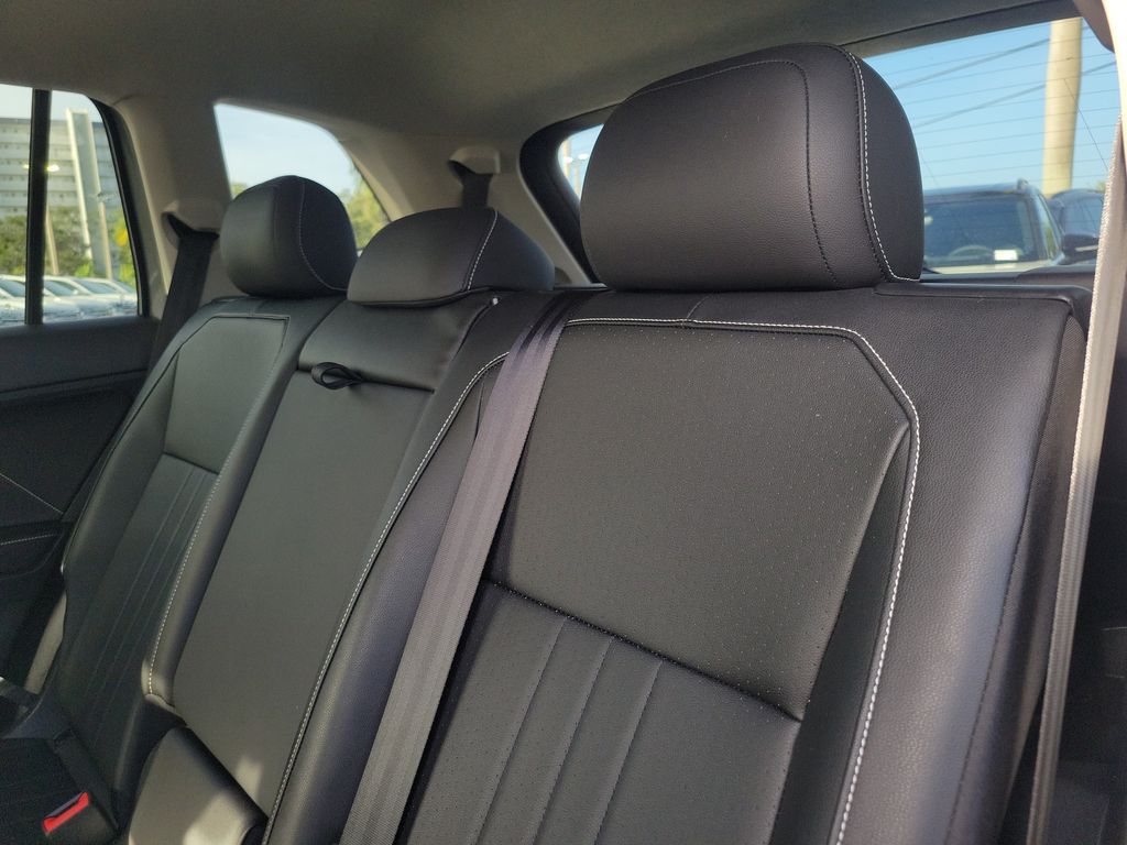 2023 Volkswagen Tiguan SE - Photo 9