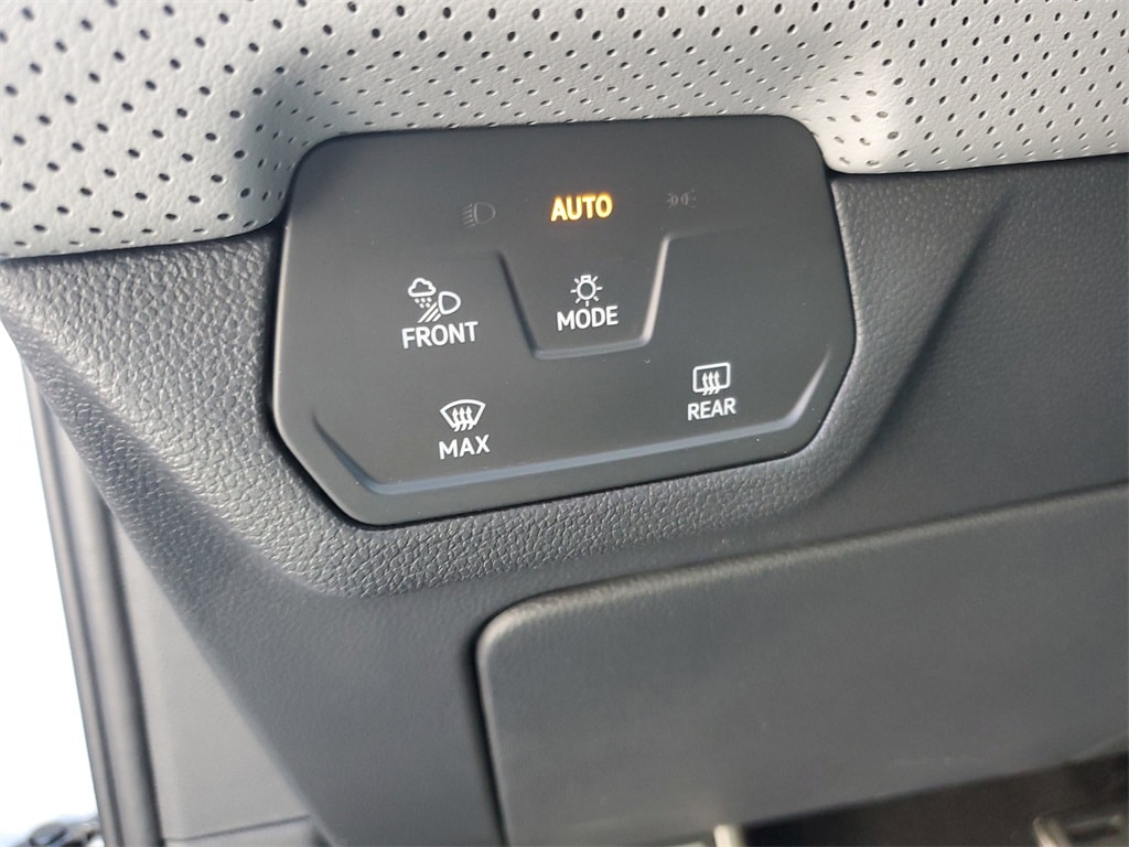 2025 Volkswagen Atlas Atlas Peak Edition - Photo 21