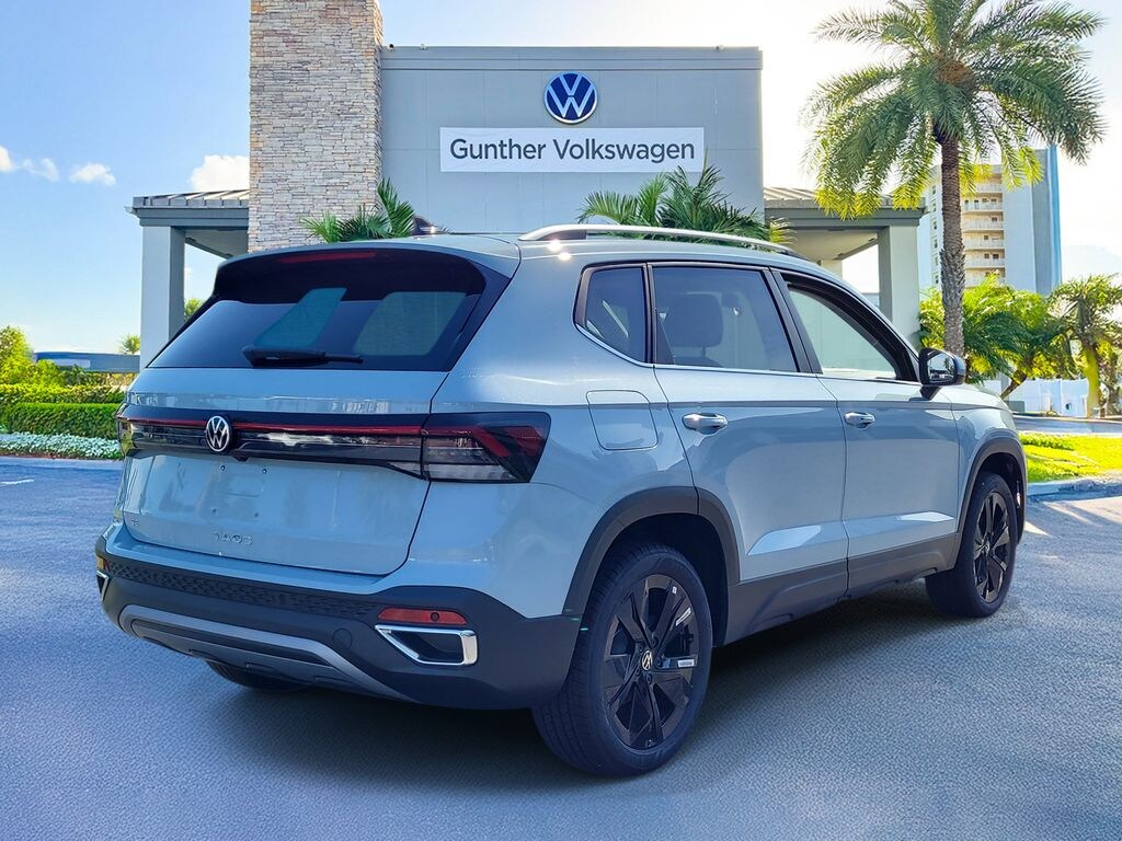 New 2026 Volkswagen Taos 1.5T SE SUV