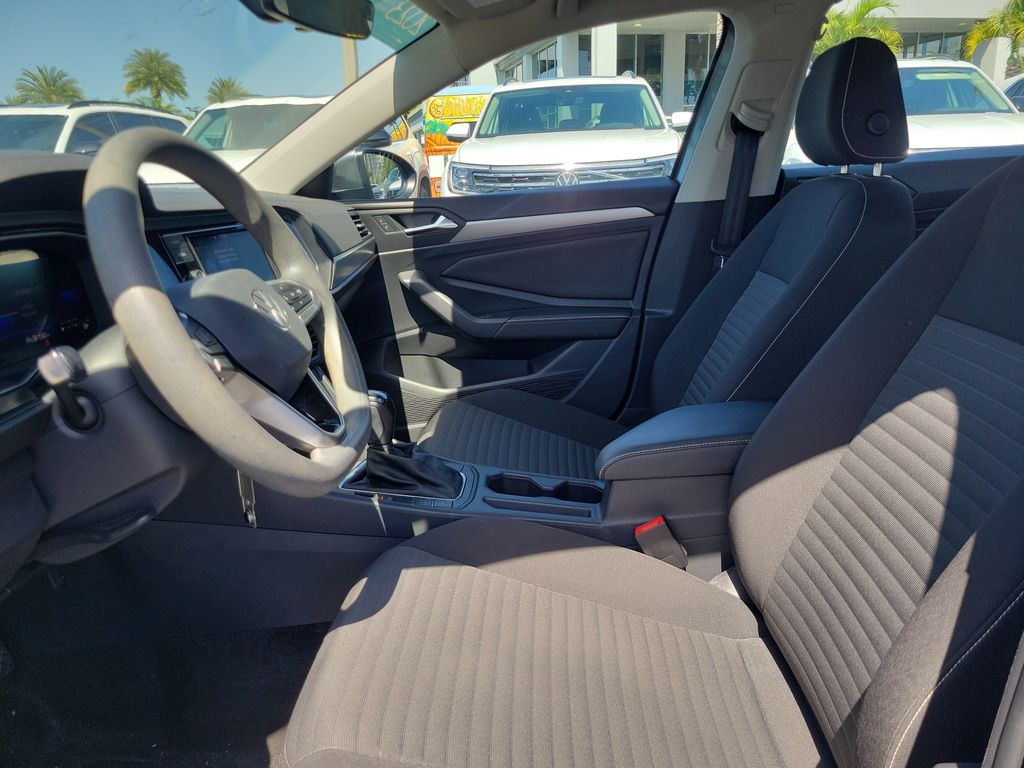 2023 Volkswagen Jetta S - Photo 14