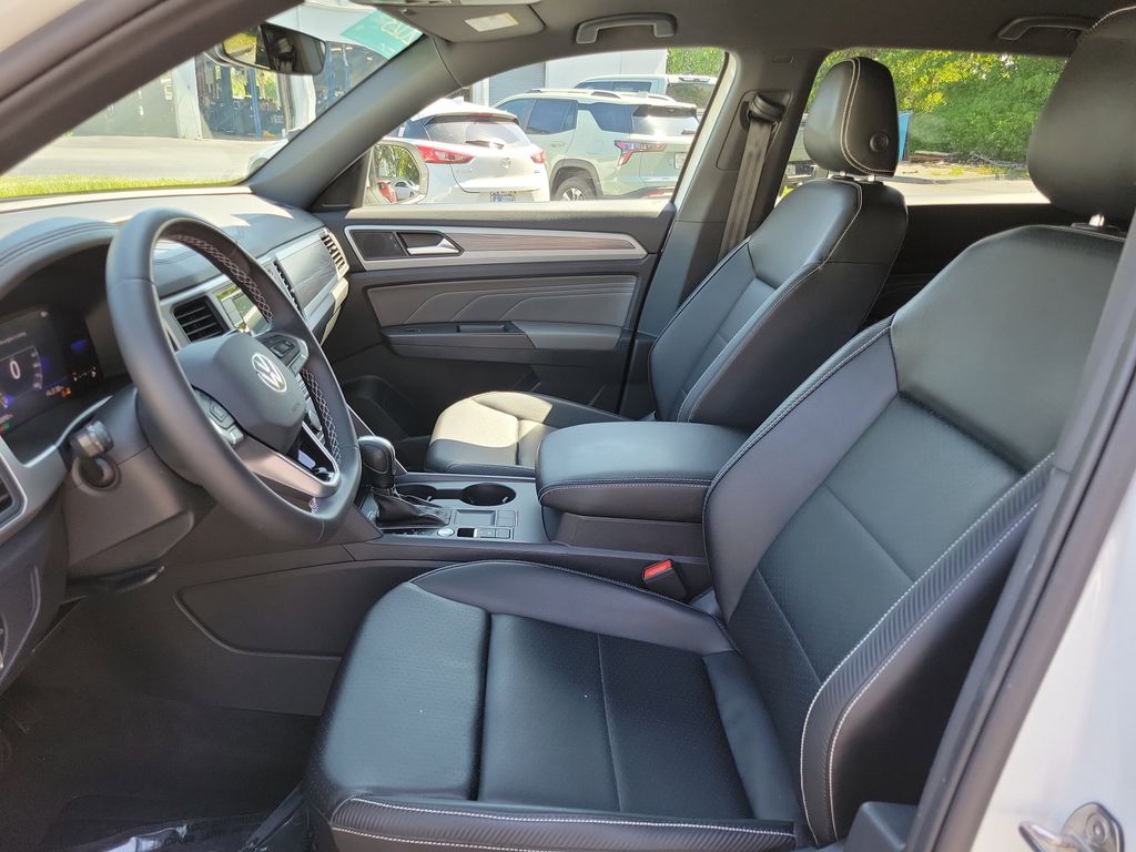 2023 Volkswagen Atlas Cross Sport SE - Photo 17