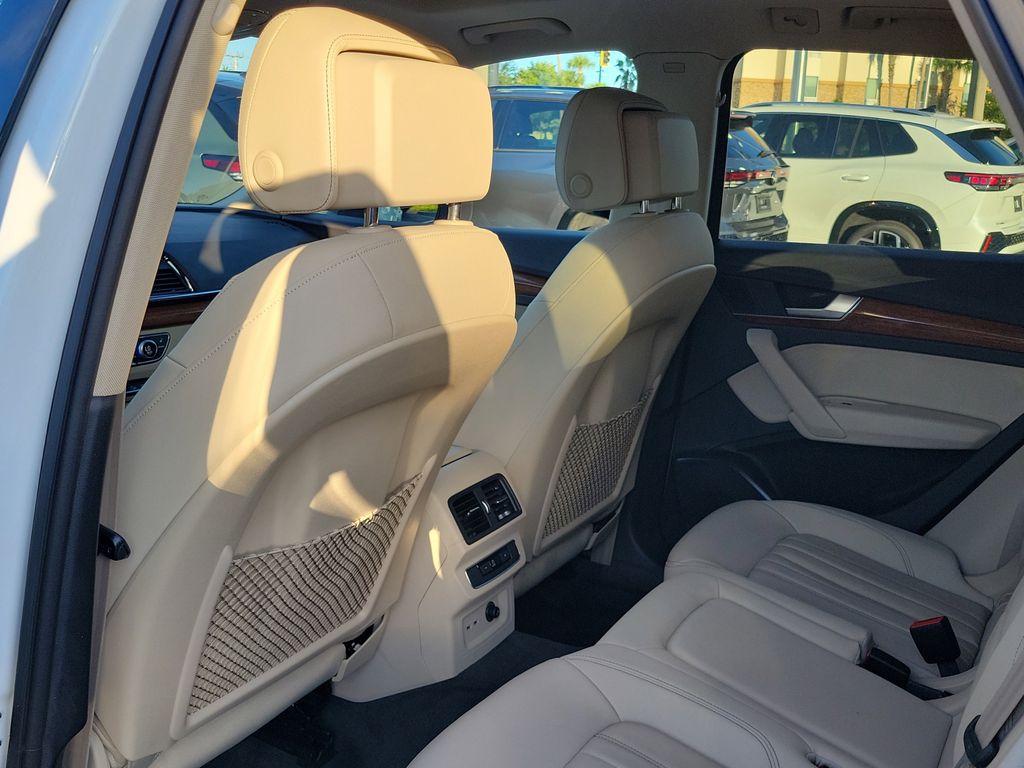 2023 Audi Q5 Premium - Photo 10