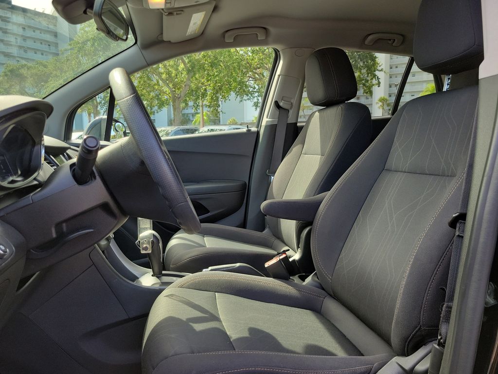 2020 Chevrolet Trax LT - Photo 15