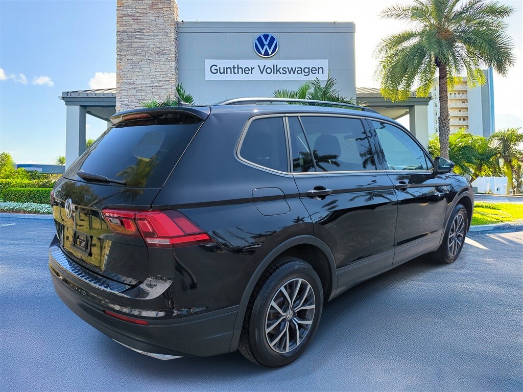 2021 Volkswagen Tiguan S photo 2