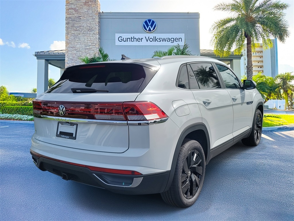 New 2026 Volkswagen Atlas Cross Sport 2.0T SE w/Technology SUV