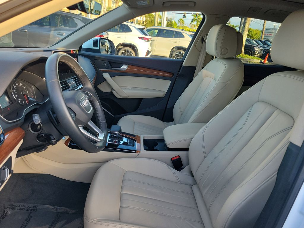 2023 Audi Q5 Premium - Photo 17