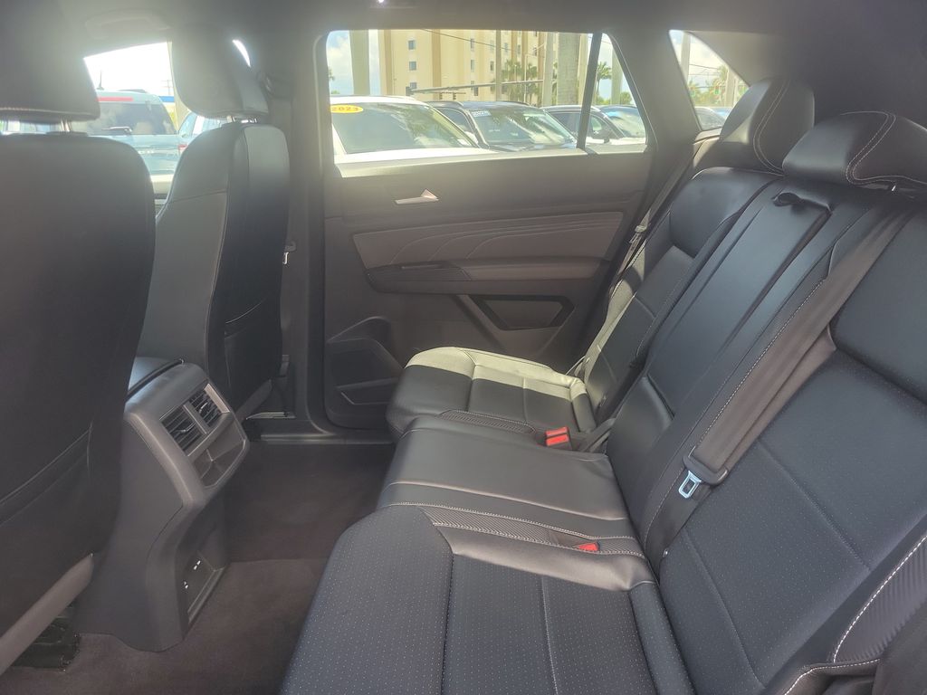 2021 Volkswagen Atlas Cross Sport SE w/Tech - Photo 12