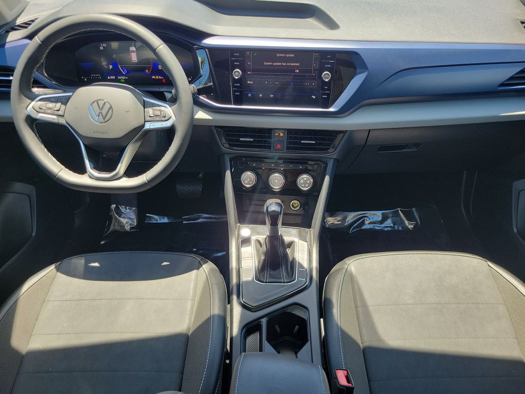 2023 Volkswagen Taos SE - Photo 10