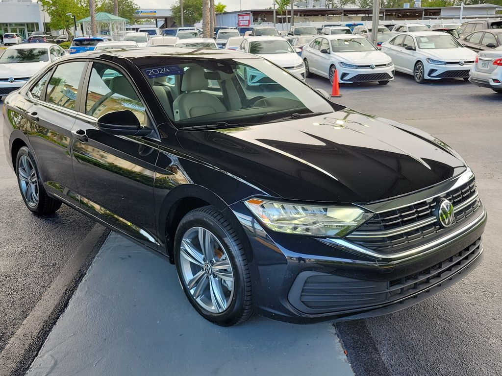 3VW7M7BU1RM078015