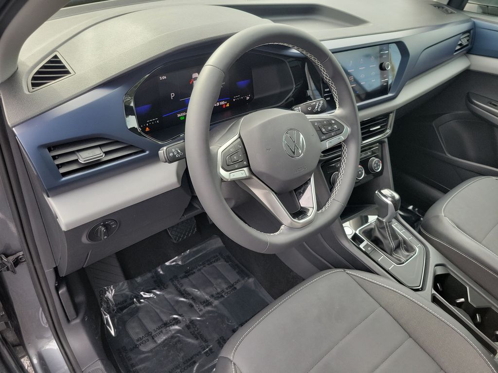 2023 Volkswagen Taos SE - Photo 18