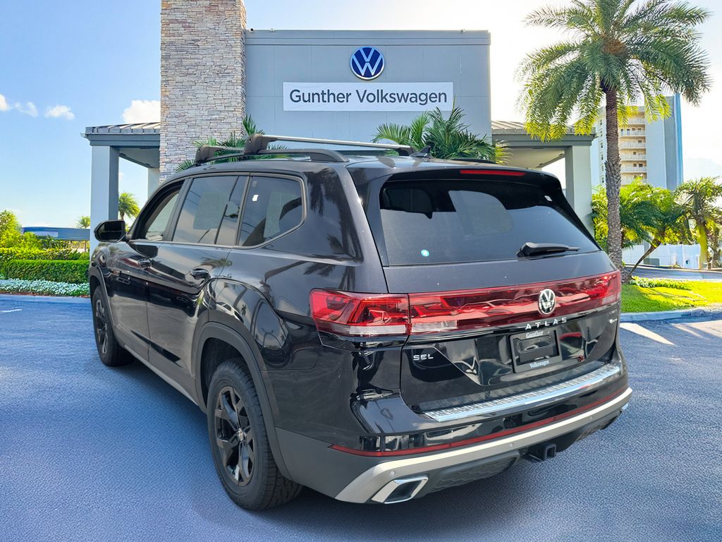 New 2024 Volkswagen Atlas 2.0T Peak Edition SEL SUV