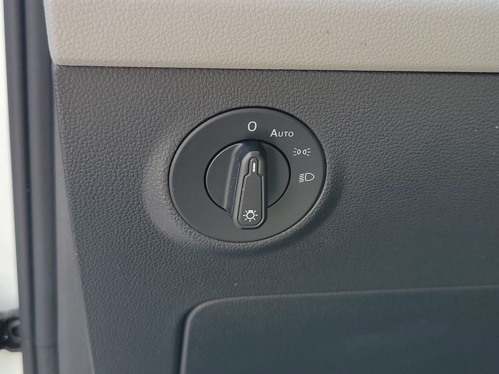 2023 Volkswagen Taos S - Photo 20