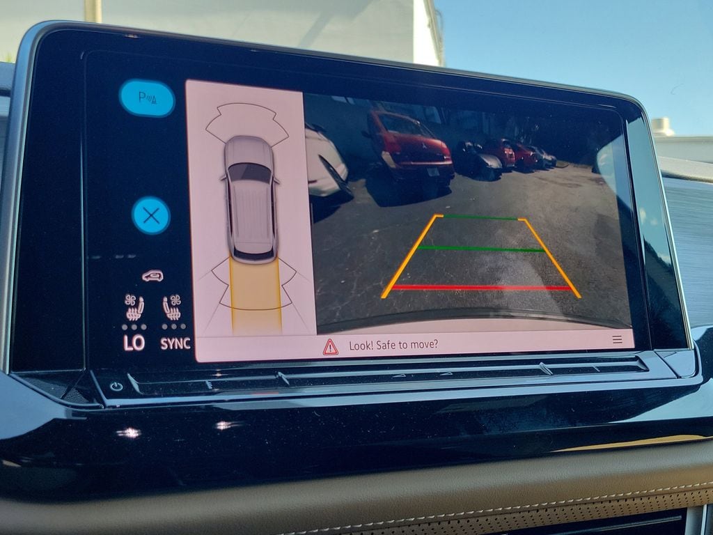 2024 Volkswagen Atlas Cross Sport SE w/Tech - Photo 20