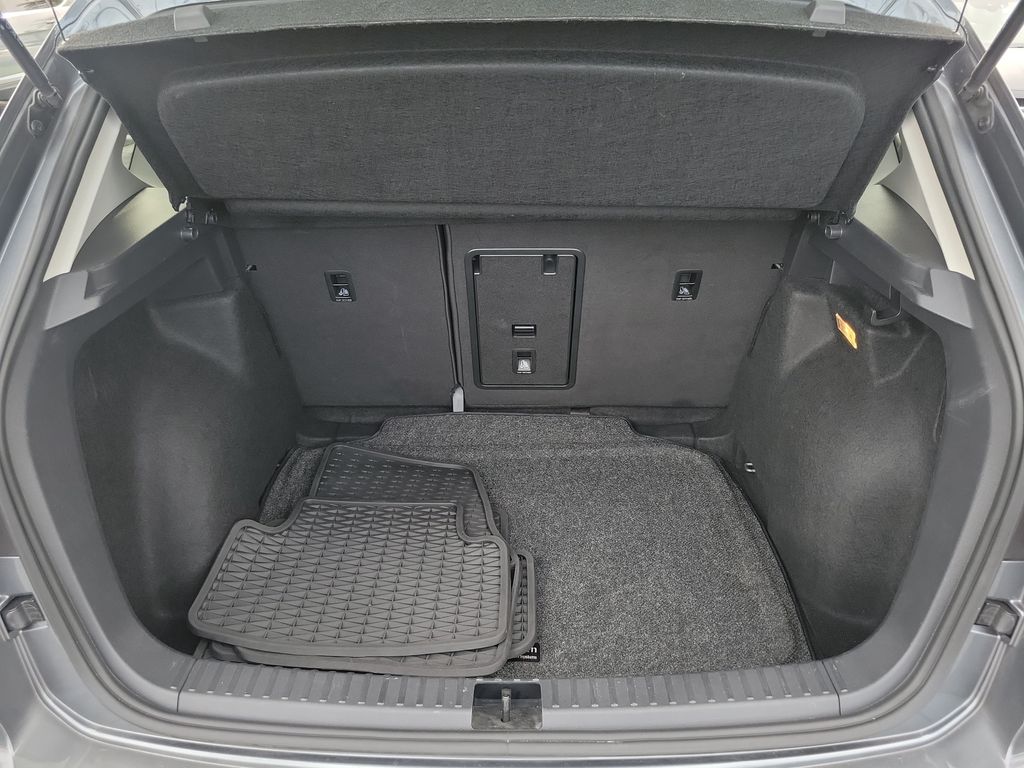 2023 Volkswagen Taos SE - Photo 6