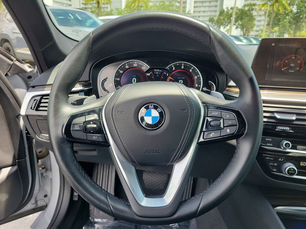 2019 BMW 5 Series 530i - Photo 25