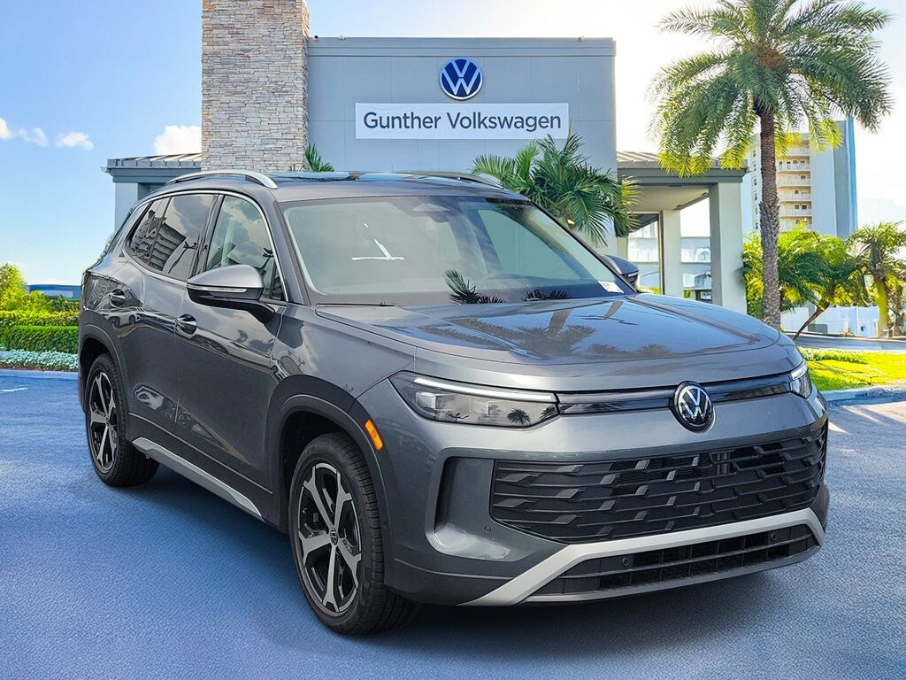 New 2026 Volkswagen Tiguan 2.0T SE SUV
