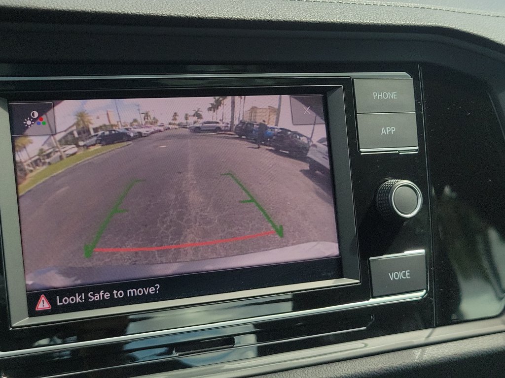 2023 Volkswagen Jetta SE - Photo 32
