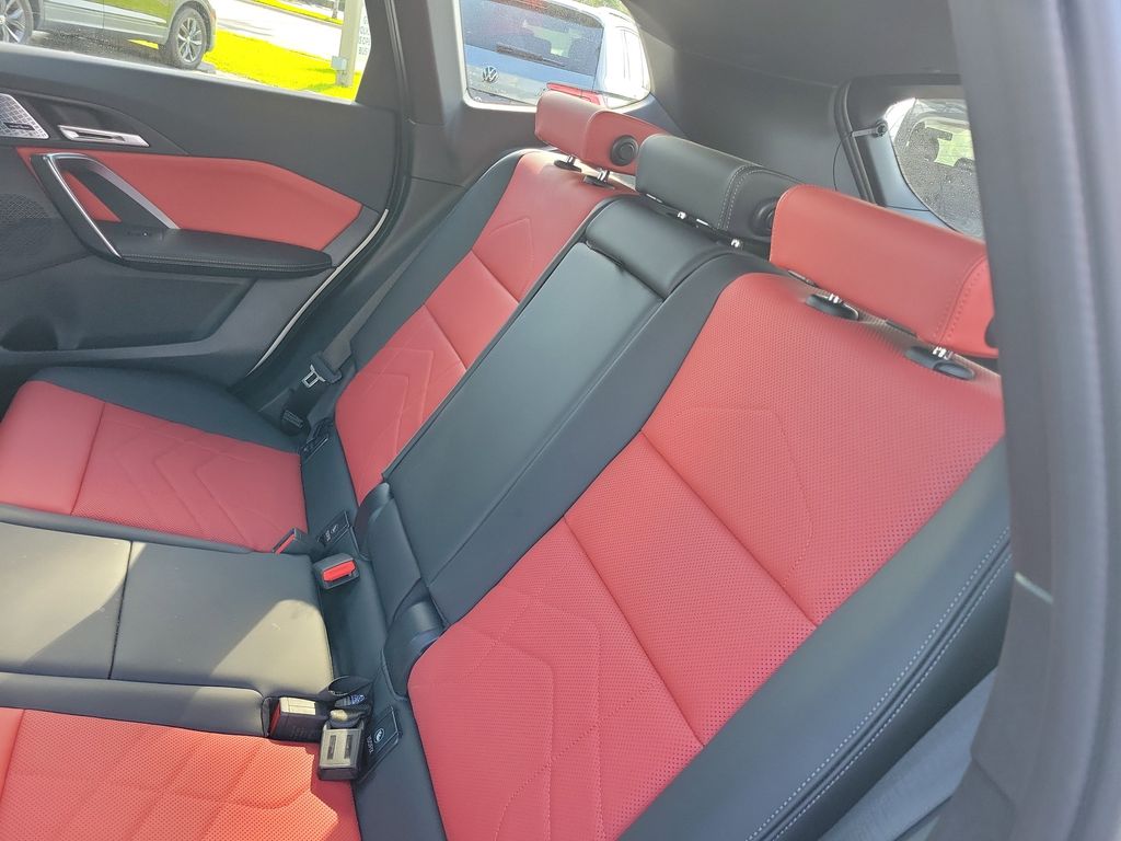 2025 BMW X1 M35i - Photo 14