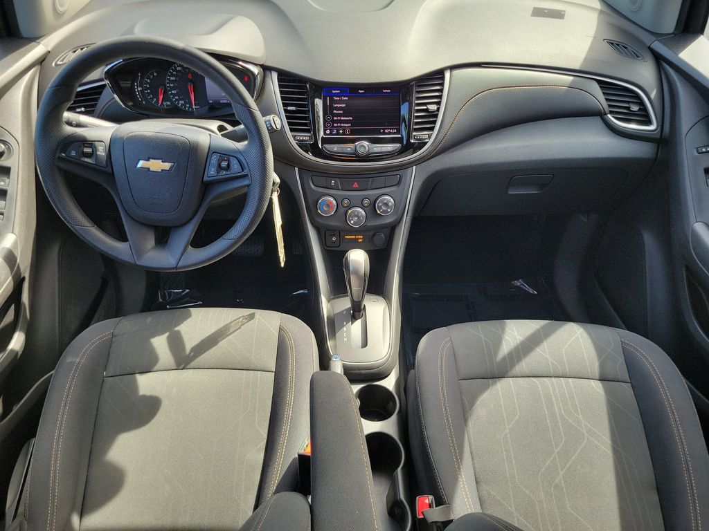 2020 Chevrolet Trax LT - Photo 11