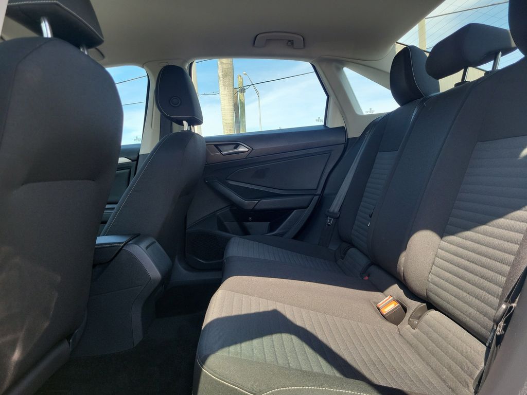 2024 Volkswagen Jetta S - Photo 8