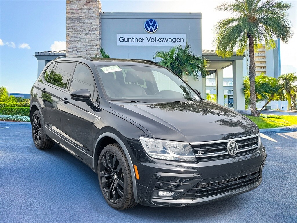 2021 Volkswagen Tiguan SE R-Line Black photo 3