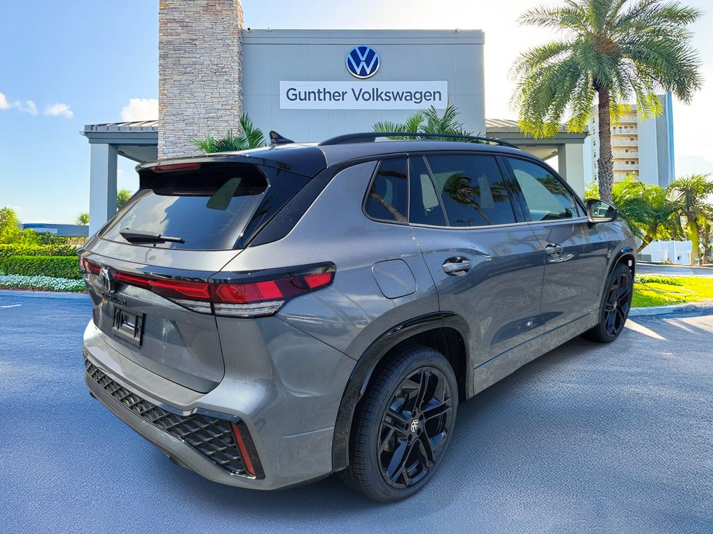 New 2026 Volkswagen Tiguan SE R-Line Black SUV