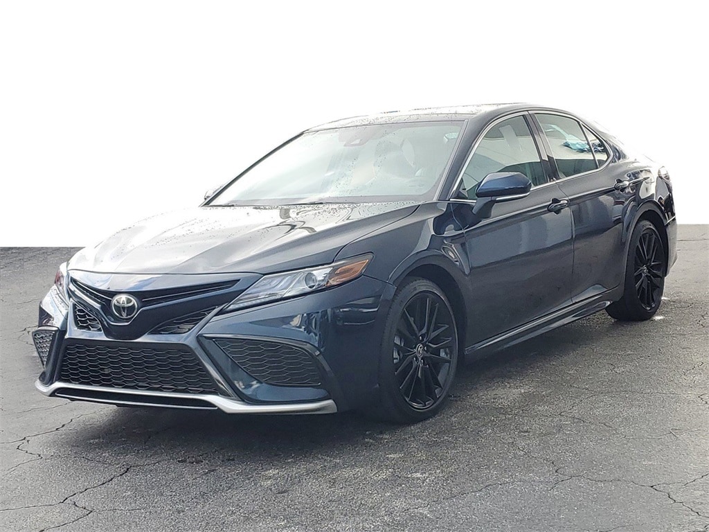 Used 2021 Toyota Camry XSE with VIN 4T1K61AK1MU566837 for sale in Hialeah, FL