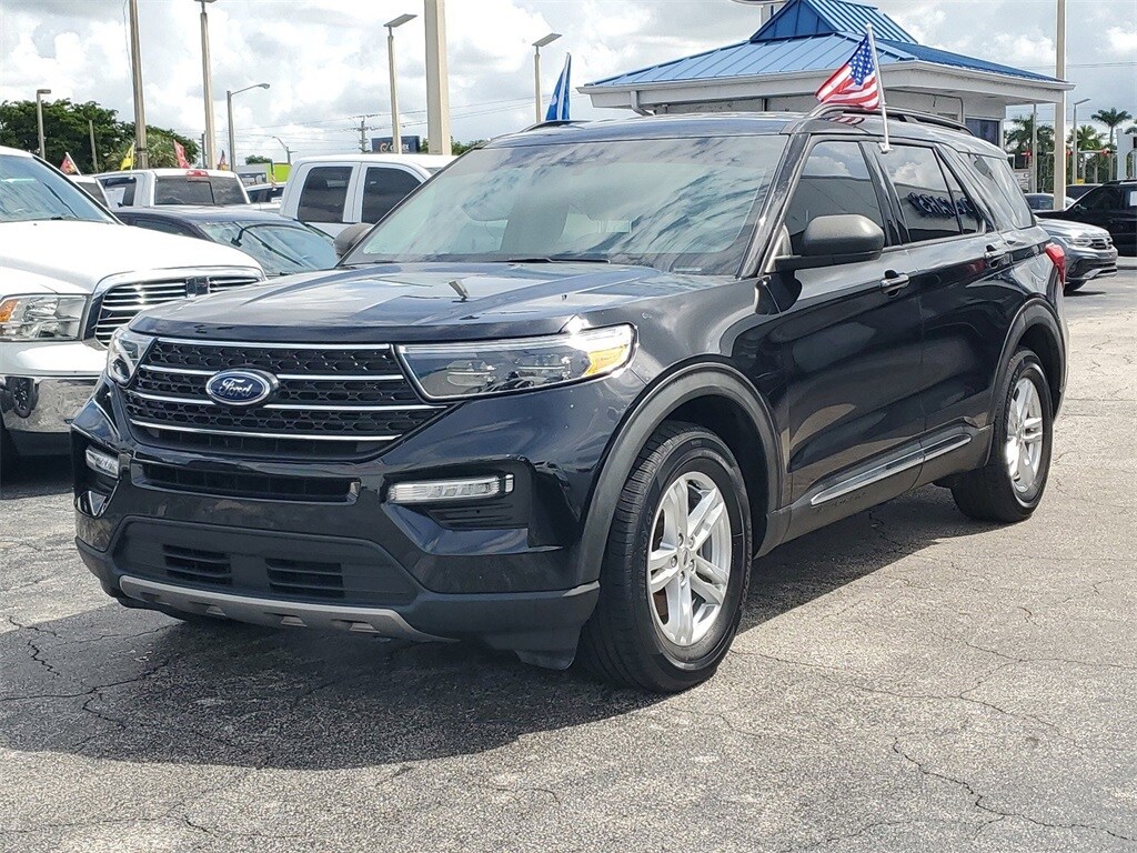 Used 2021 Ford Explorer XLT with VIN 1FMSK7DH8MGC06770 for sale in Hialeah, FL